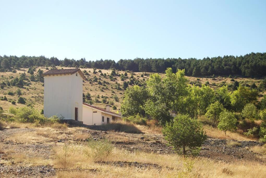 La Mina Alojamiento En Plena Naturaleza Garganta De Los Montes Bagian luar foto